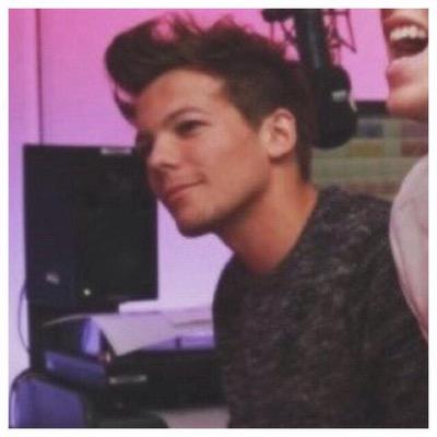 please follow @prettykidtommo