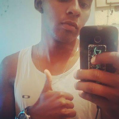 Longe de mim , sai de casa p briga eu evolui hoje eu só saiu para embraza $$