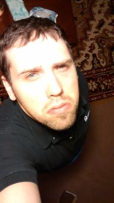 6d26ee2352a0406's profile picture. im hungry