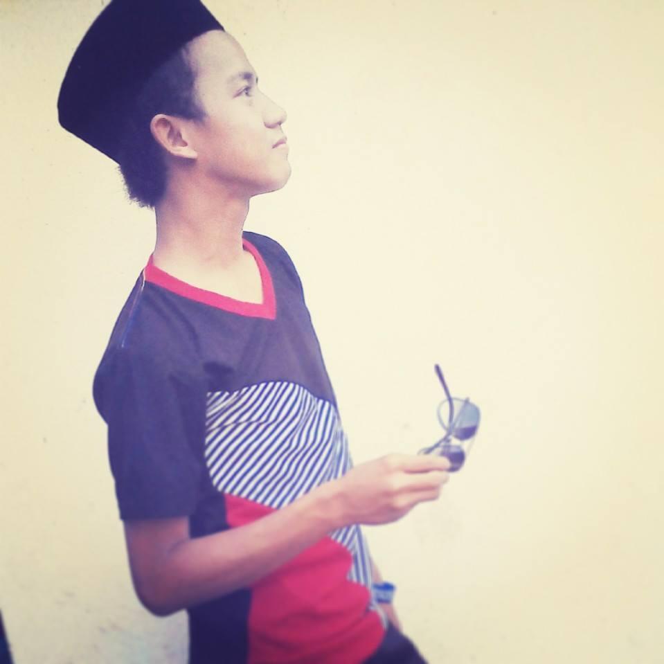 BARCELONA FC PLAYERS FOOTBALL                                                              My name is Najib i'm 17 years