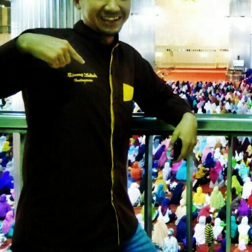 Hamba ALLAH yang hobinya memperbaiki diri Till the  Khusnul Khotimah #NeverGiveUp