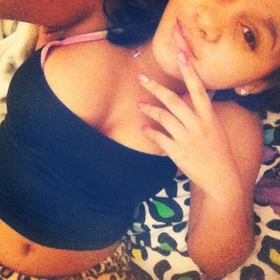 kik: rach__reed . ig: rach__reed