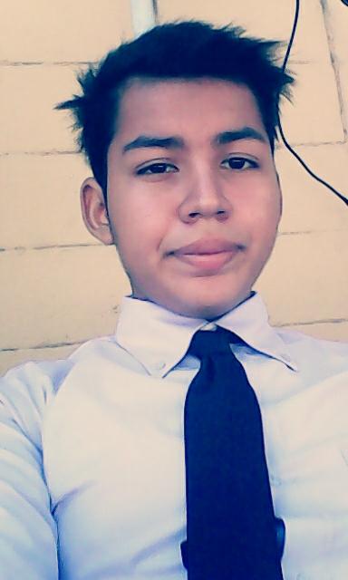 Me gusta jugar fútbol,oír música,salir con los amigos etc ya sabes sígueme y te sigo :)