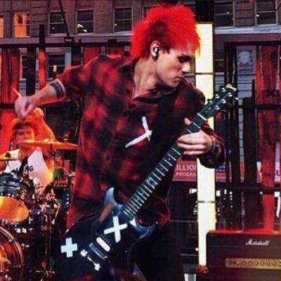 Renette_Dazel's profile picture. DONT FOLLOW THIS ACCOUNT BUT PLEASE F O L L O W @funkrockk bc 5sos