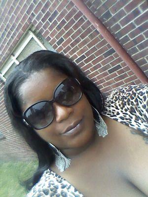 Deondraluv22's profile picture. Lovin life to the fullest. Get @ me