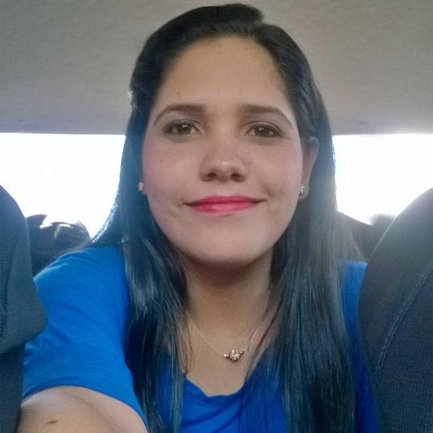 Ing. de Sistemas 
Instagram: Anacjimenezt