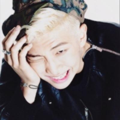 انا هنا @namjjjoon