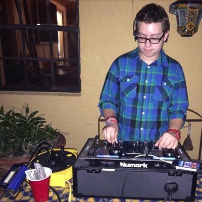 I DJ for my families parties(edm-electronic dance music),hardstyle. Senior at FCS C/O 2016 soundcloud: http://t.co/xv6YUmbejT