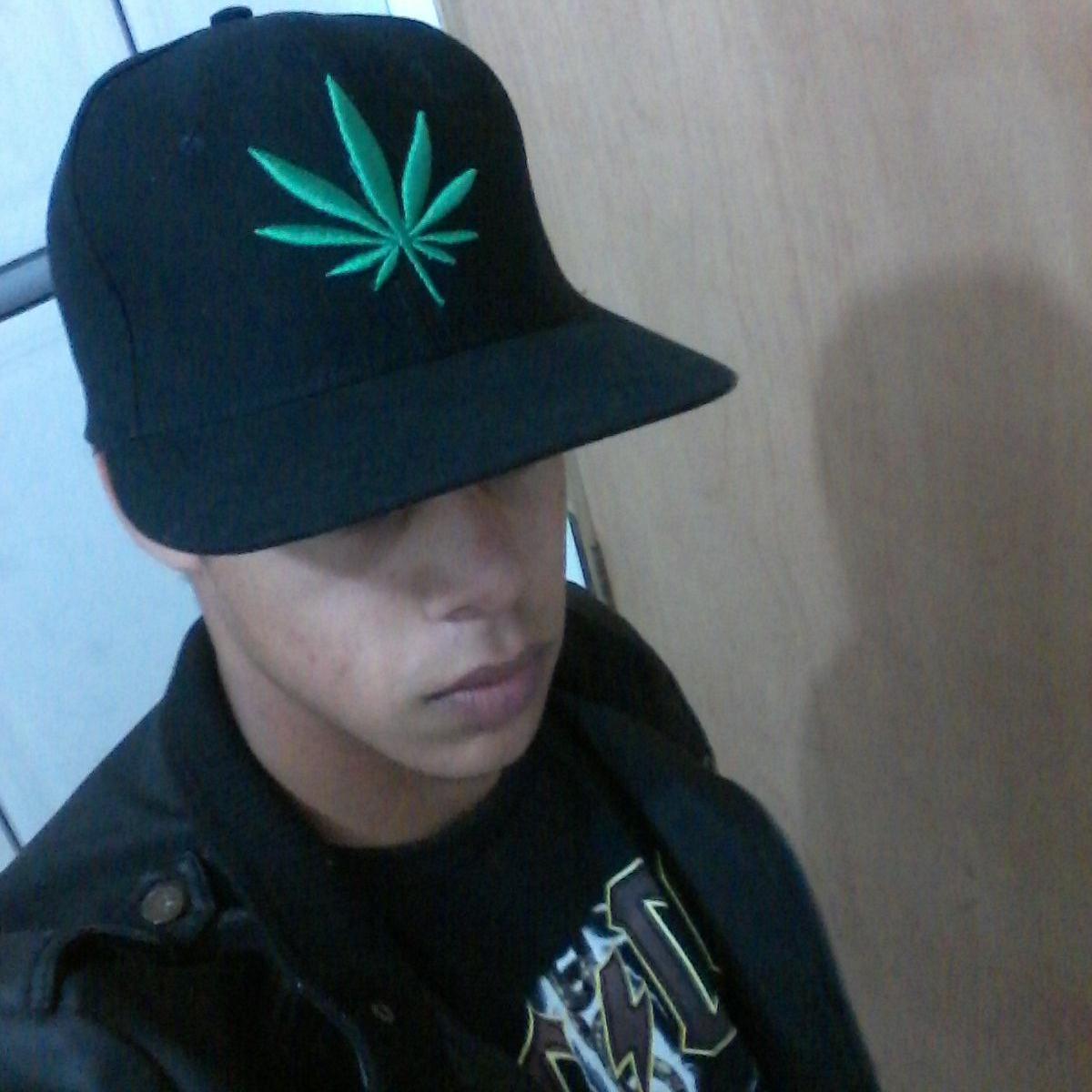 Alimente sua fé e todos os seus medos 
vão morrer de fome. (Paz de Jah ☮ ♡)