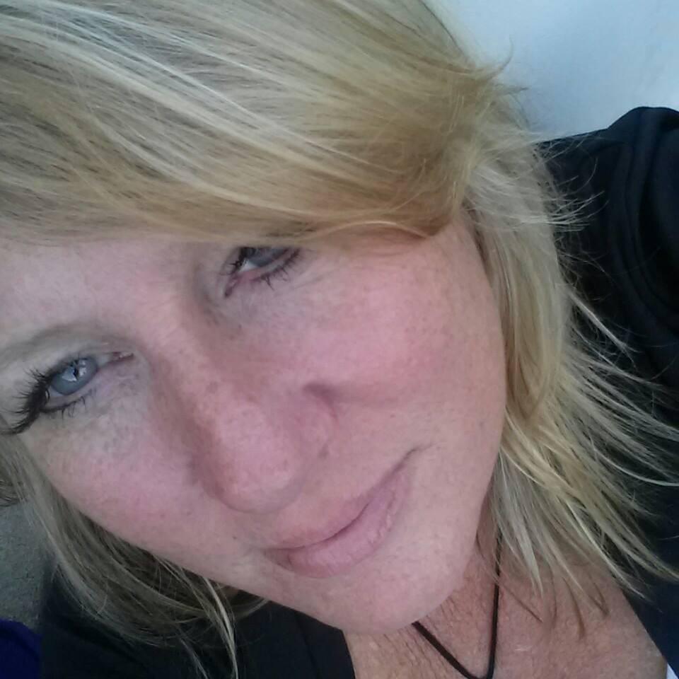 ULfan, Derby City Roller Girl, Red Wings, NFL and love me some TED NUGENT, Classic Rock and true friends