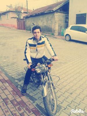 emreyaygen's profile picture. 