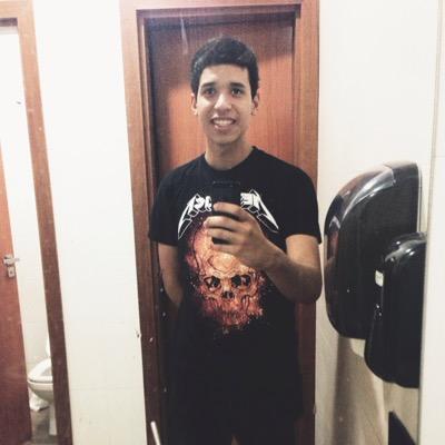 Logo mais ao norte