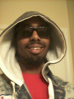 #5uwoo #5tL #5tone5olid. B4 I snit€h ill burn a hole in my tongue . #IDGT