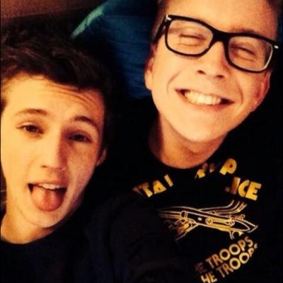 • • troyler fan account • • i ship troyler so much • • tyler oakley and troye sivan • • i post everything troyler • •