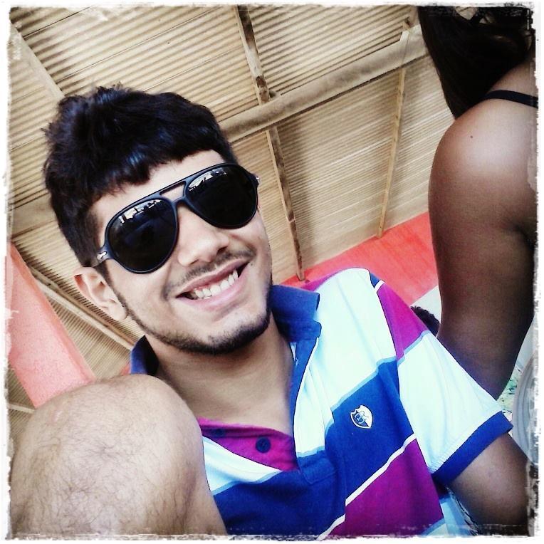 Palavras até me conquistam temporariamente. mais atitudes me ganham ou me perdem para sempre. ......