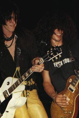 ❤ You know where you are? You're in the jungle baby. I'm guitarist❤ #Slash❤#Steven❤#Izzy❤#Duff❤ #Axl |Los Angeles, LA Jungle|      I'm 16 iiii];)' ♥ 21/01