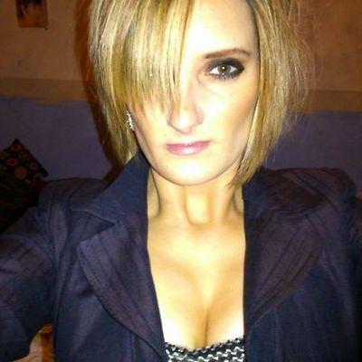 noseybeehatch's profile picture. 