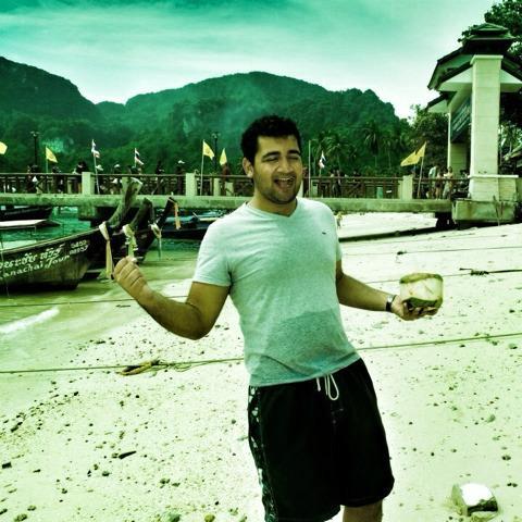 Distruptivebear's profile picture. Disruptive tech is the best