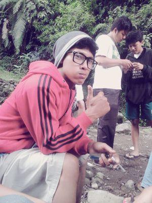 DhenyDlonelykin's profile picture. Maju terus