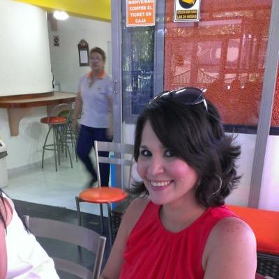 Madre, Esposa, Venezolana, firme creyente en Dios y solo a el me arrodillo, confio en que pronto tendremos la VENEZUELA libre que merecemos