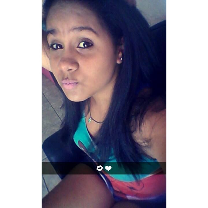 Seu cheiro na minha roupa mas você não tava ali.  ♪