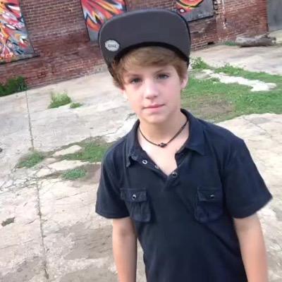 yungcakeboss's profile picture. lyrics straight from mattyb songs
