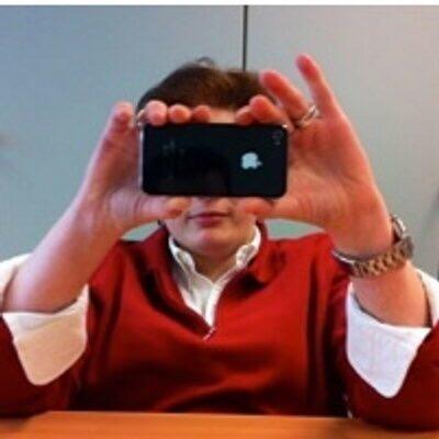 justmenemo's profile picture. this is just where I sometimes go to purge my mind