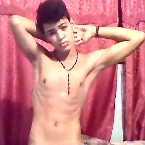 I'm Ivan  an italian gay boy i'm 16yo. I love to chill with my friends and i do boxing