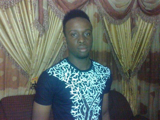 Am a cool and a gentle guy I love making new friends....nd am simple to understand