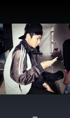 nkrgbrg's profile picture. Semua orang merasakan hal yg sama, Tapi saya Tidak merasakan hal itu