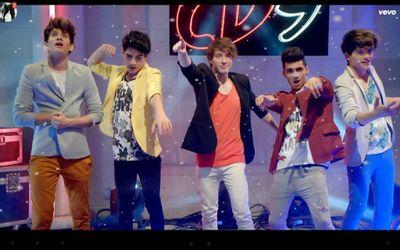 Somos una locas enamoradas por @somosCD9 mi sueño que me sigan, somos sede de :