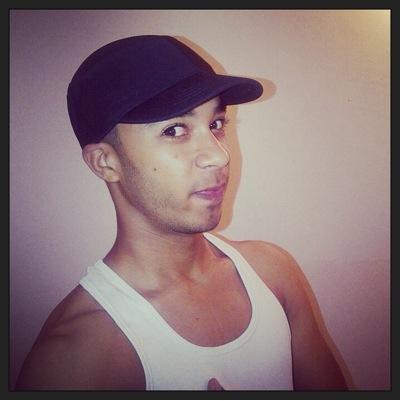 assem_van's profile picture. Don't just exist live your life , and make all your dreams come true . #Happy #Country_music #Friends #craziness #Living #Pation :)