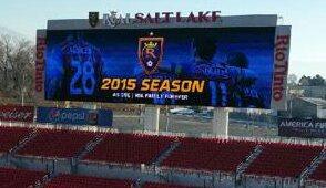 Gigantic. 4,200 square feet of 13HD pixel resolution. 3x bigger than my older brother on the north end.