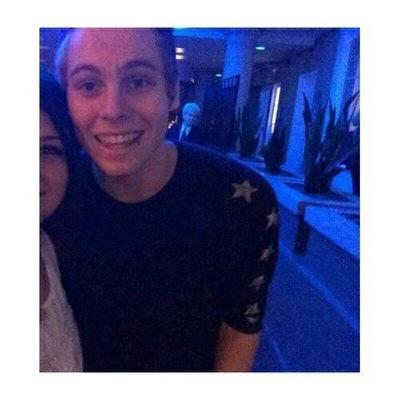 floydcarterHSM's profile picture. ☾ good things come to those who wait but i ain't in a patient phase ☽