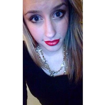 reneemartell_15's profile picture. ~20~ I'm lost, don't follow me. (: Instagram ~ reneem15 UPEI Business