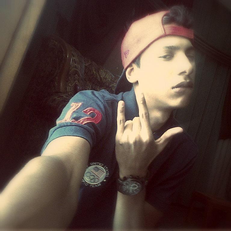 Eres tu y mas nadie, no tienes competencia y por eso te amo @Dimesolodilva por aca♥.