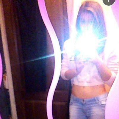 Daniecoops's profile picture. 