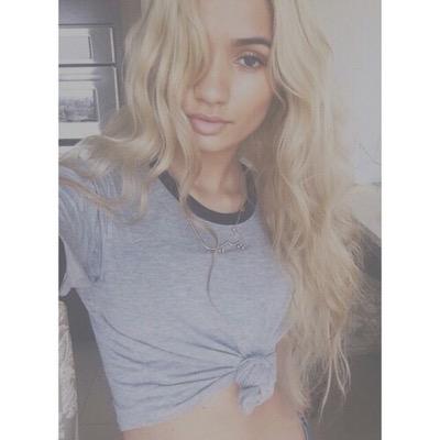 xTropicalMia's profile picture. follow @xMelissaKc