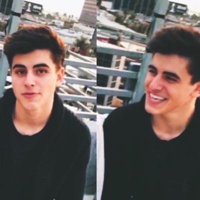 I gave you a free follow, please follow @ABSOLUTJACK and ask for a follow back so I'll know who follow ✨
