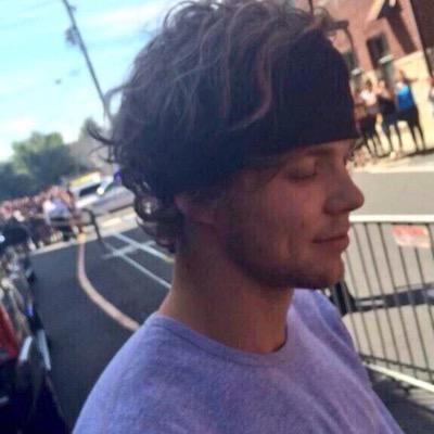 free follow from @curlyirwinx, make sure you follow her back and not this acc, thank you :)