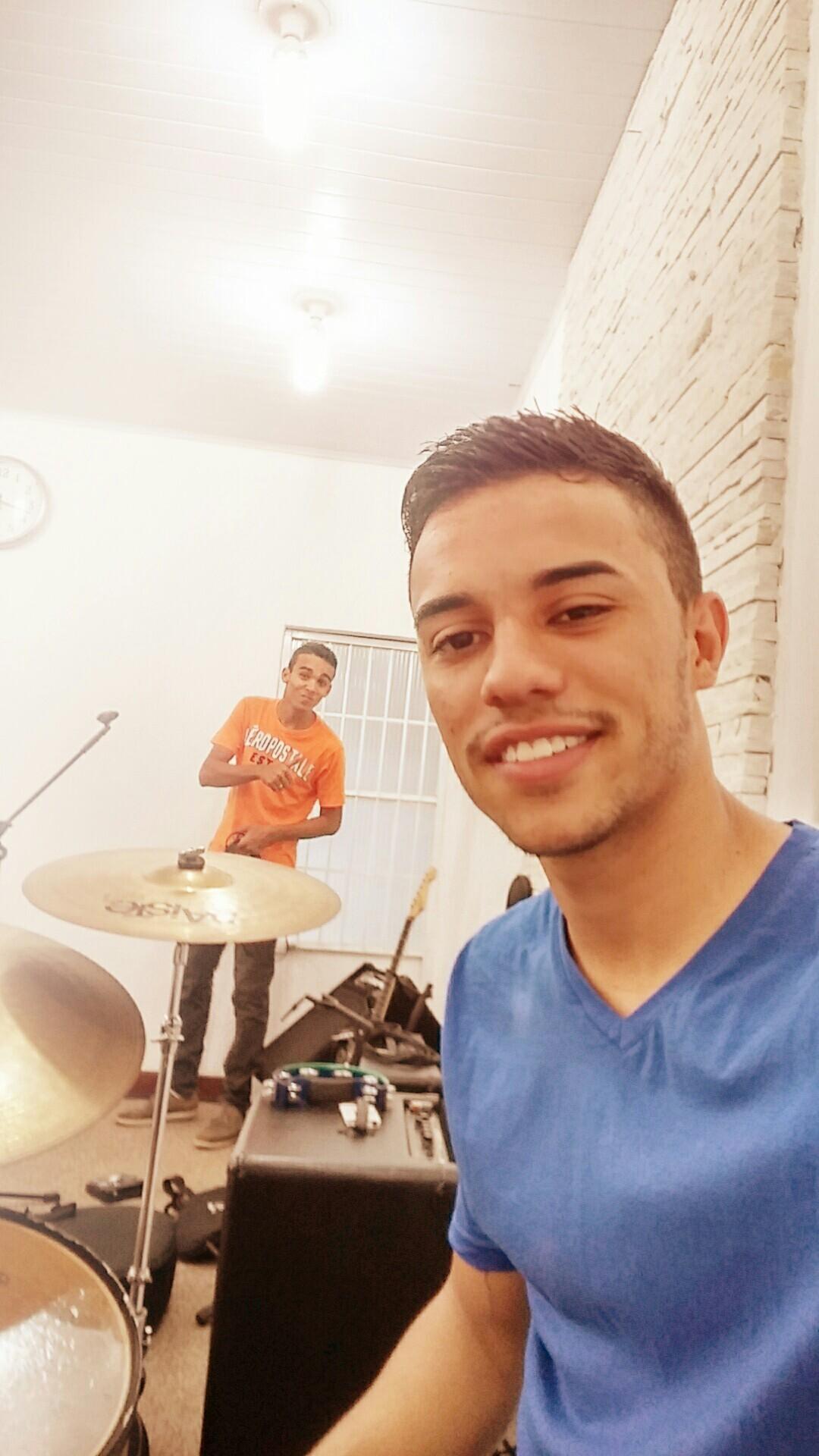 Pαrα os ignorαntes minhα difereençα tornα-se Mαrrα ! 
''P.Henrique ♥ Raaphaella'' MC 10:9 Tii amoo 3 , '' Namorada Lindaa   --- @Raaphaellah