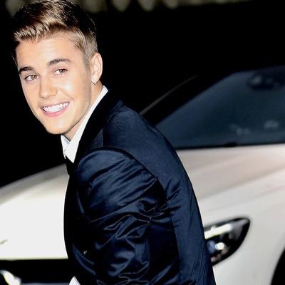 | JUSTIN FOLLOWS |