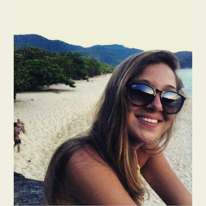 Forever free.WhatsApp: 12 981474451