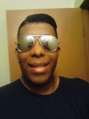 TURN UP!:-) /The Retweet Master/ looking for tops!