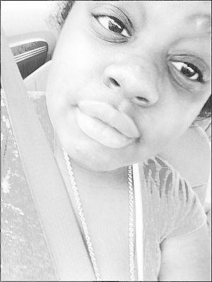 dance music grindn is my way of life so 
get to kno real cool girl frm the texas grounds 
trynna become somebody someday