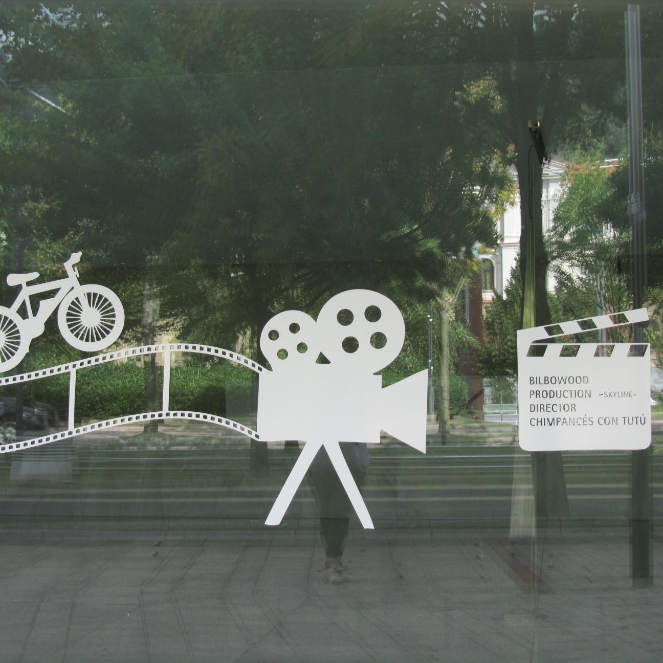 asbeli13's profile picture. Todos nos alimentamos de historias. Éste es el lugar para contarte las mías. Bienvenido/a a mi mundo #microrrelatos #microficción