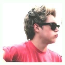 / @zaynismygus /