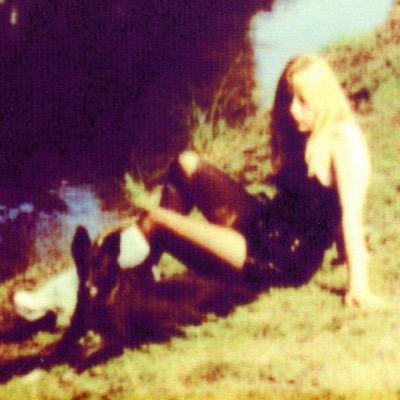 Married with 2 grown up children and 3 grandchildren.  Used to do martial arts and achieved a Brown sash in Kung Fu and a Purple belt in Kickboxing.