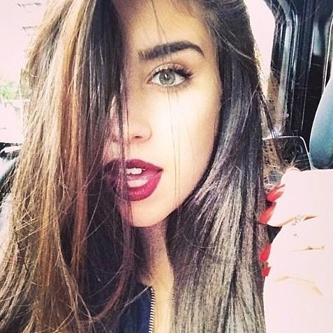 Lauren planet green eyes