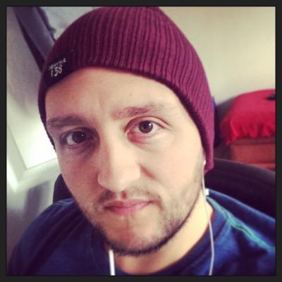 Living in Derby, Uk. Massively into gadets and have an unhealthy addiction to my apple gear, loving photography, playing in my band, gaming and formula 1!